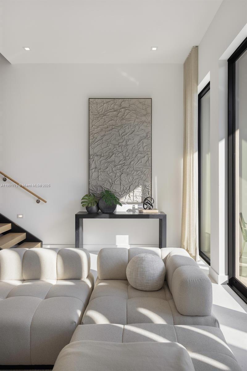 BRICKELL ESTATES - Residential