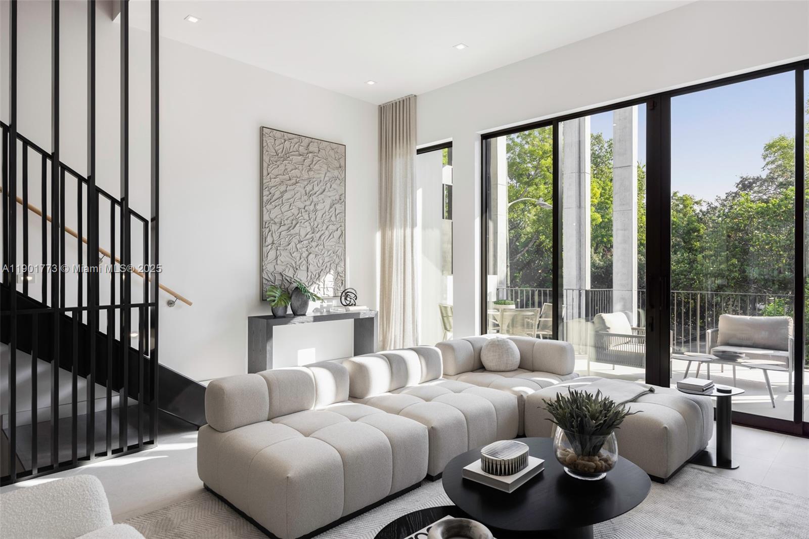BRICKELL ESTATES - Residential