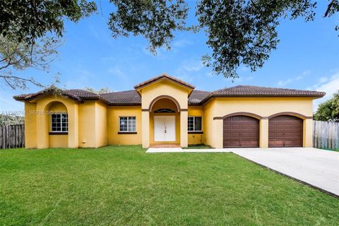 21986 SW 131st Pl Miami FL 33170