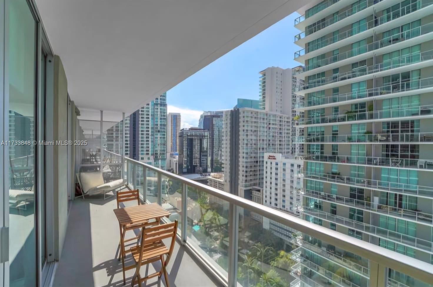 1111 Sw 1st Ave 2015N, Miami, Broward County, Florida - 1 Bedrooms  
1 Bathrooms - 