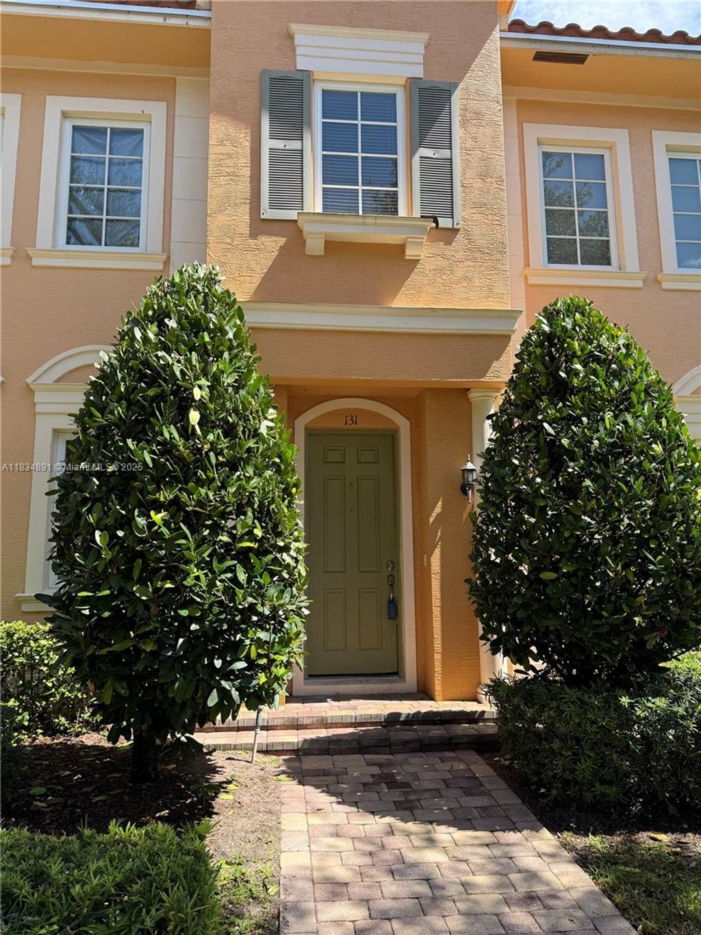 Photo of 131 Ennis Ln, Jupiter, FL 33458 (MLS # A11834891)