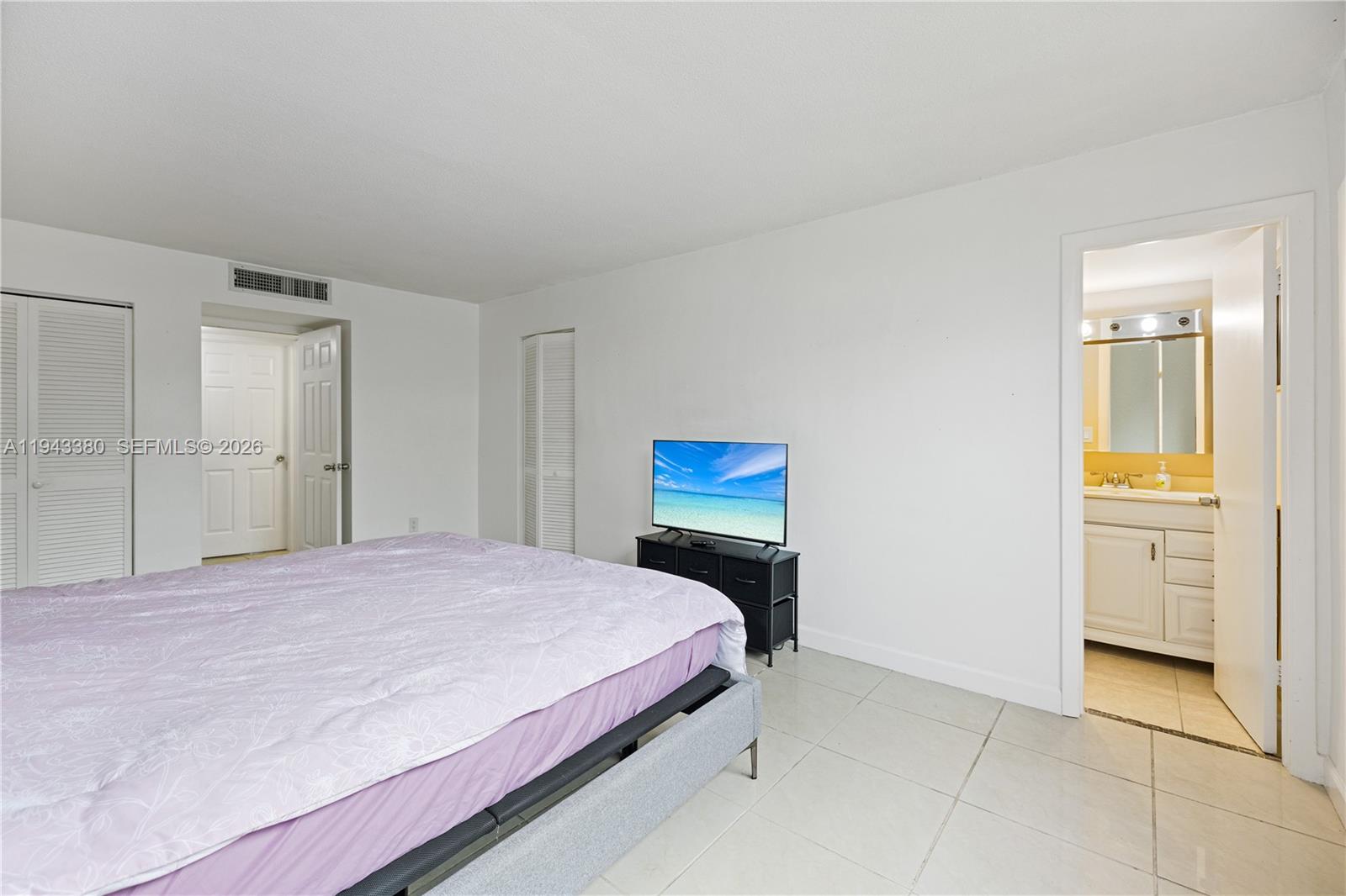 ROLLING GREEN CONDO C - Residential