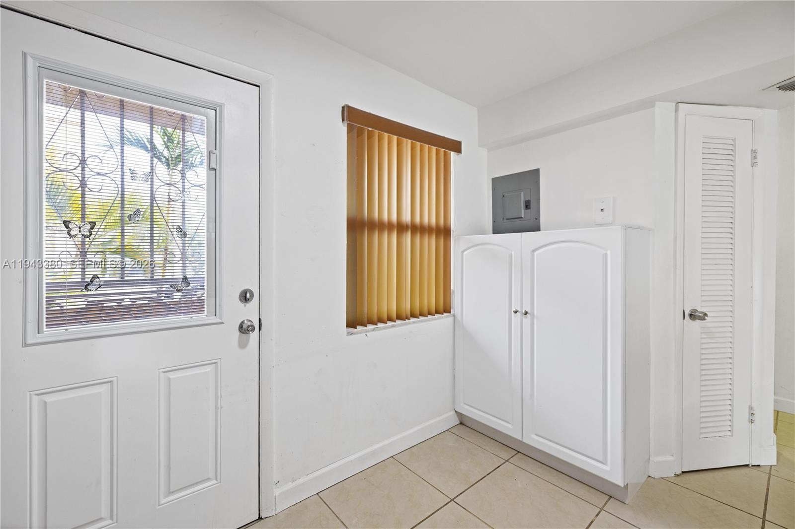 ROLLING GREEN CONDO C - Residential