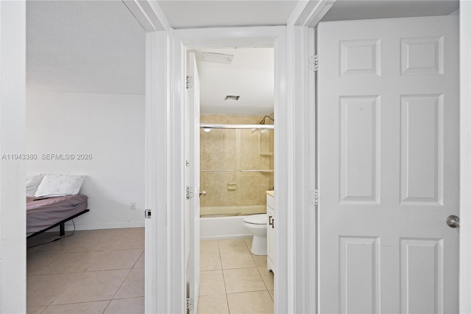 ROLLING GREEN CONDO C - Residential