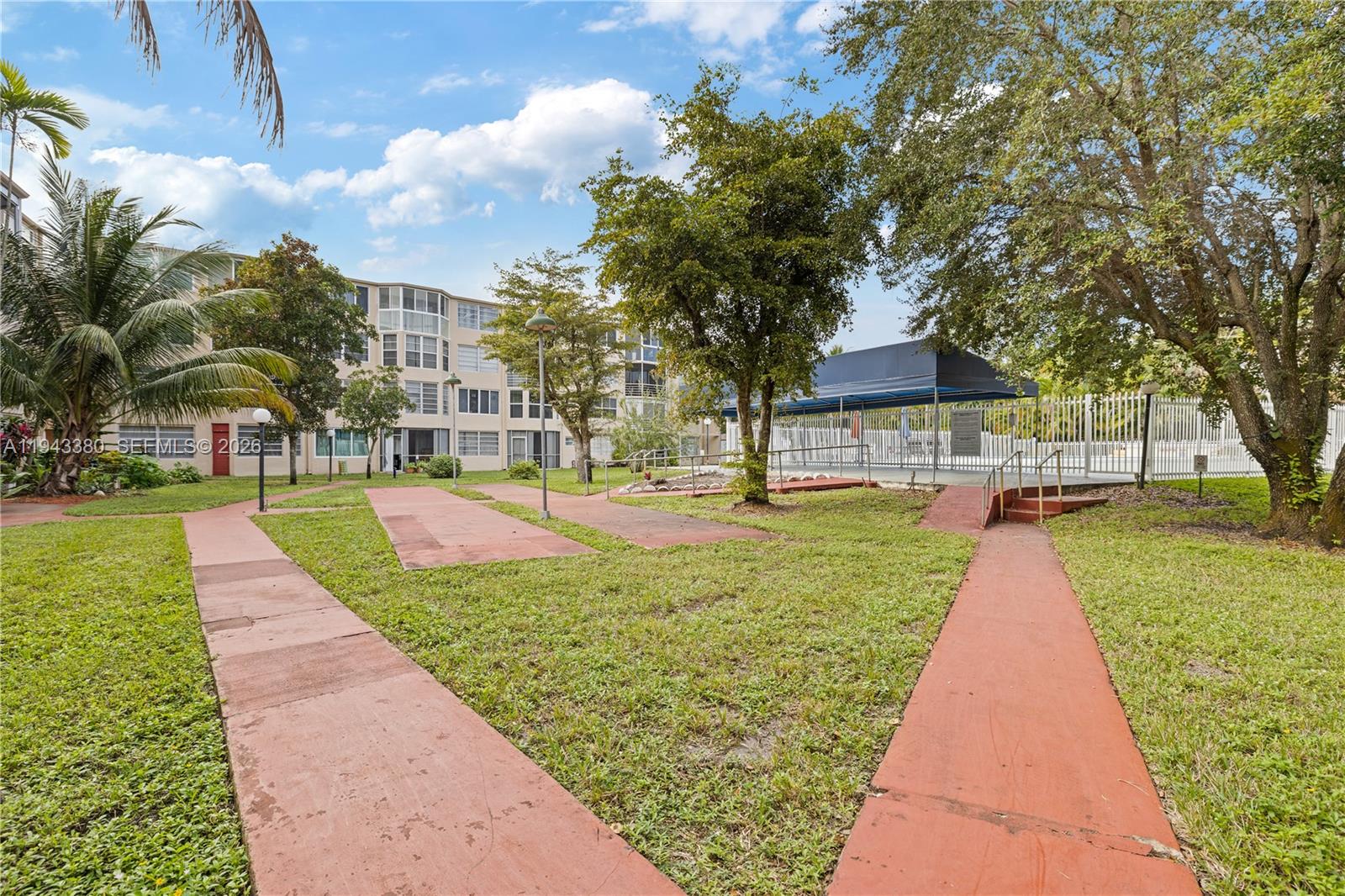 ROLLING GREEN CONDO C - Residential