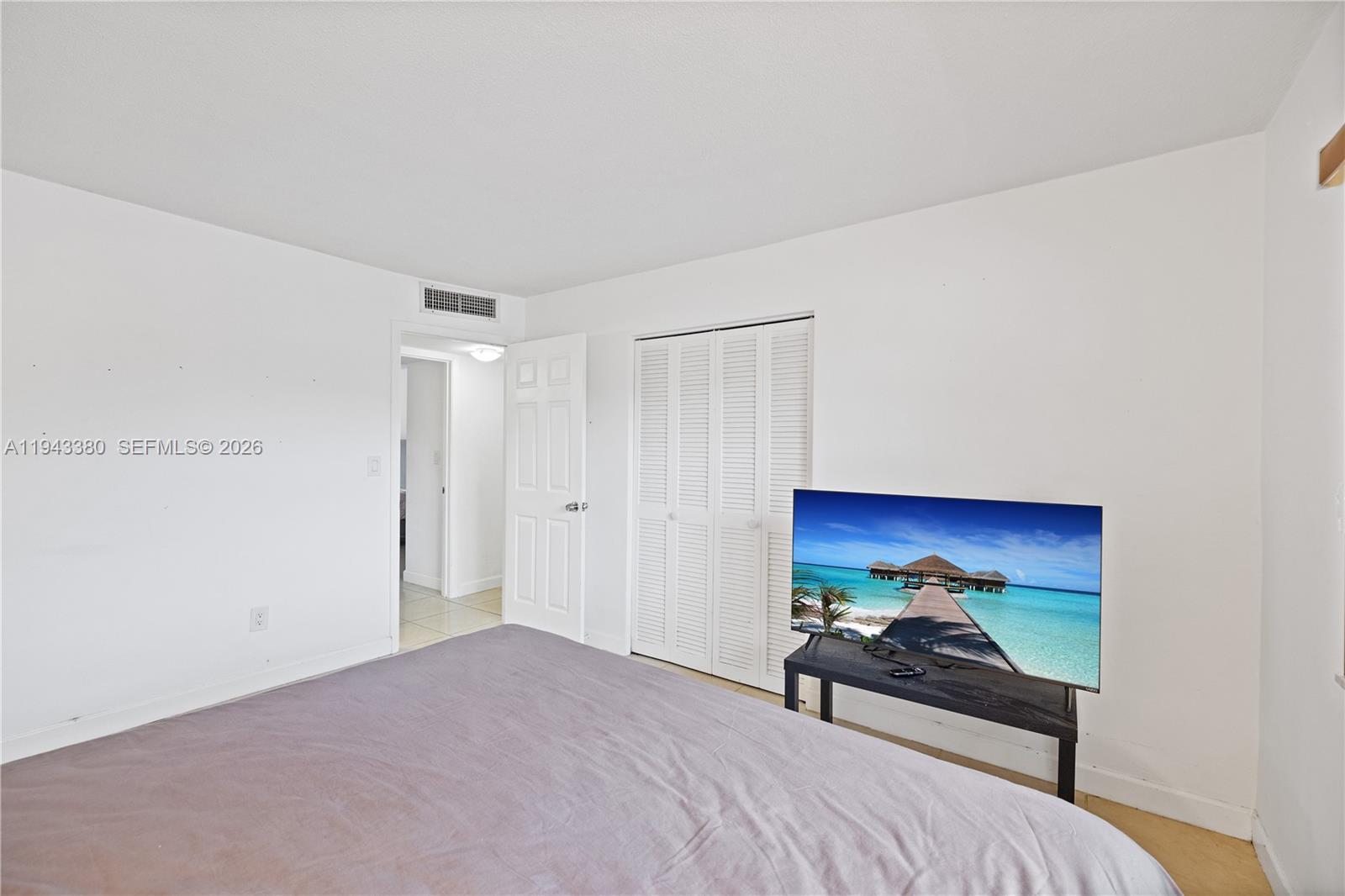 ROLLING GREEN CONDO C - Residential