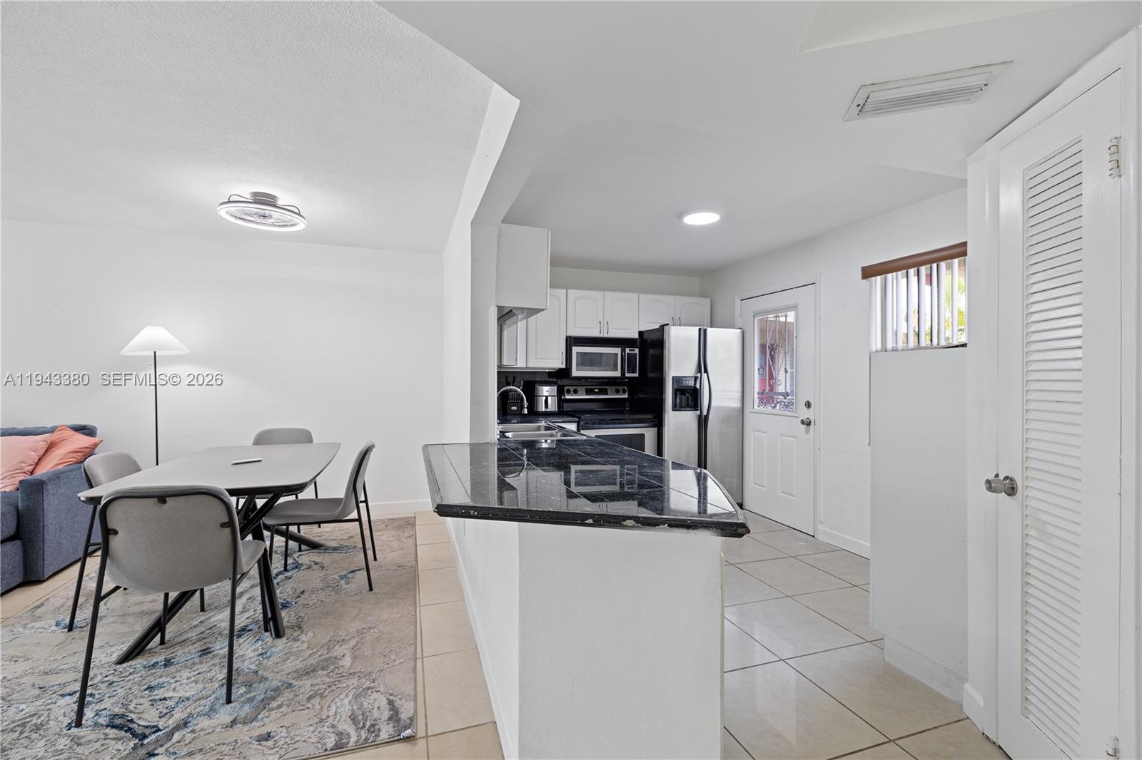 ROLLING GREEN CONDO C - Residential