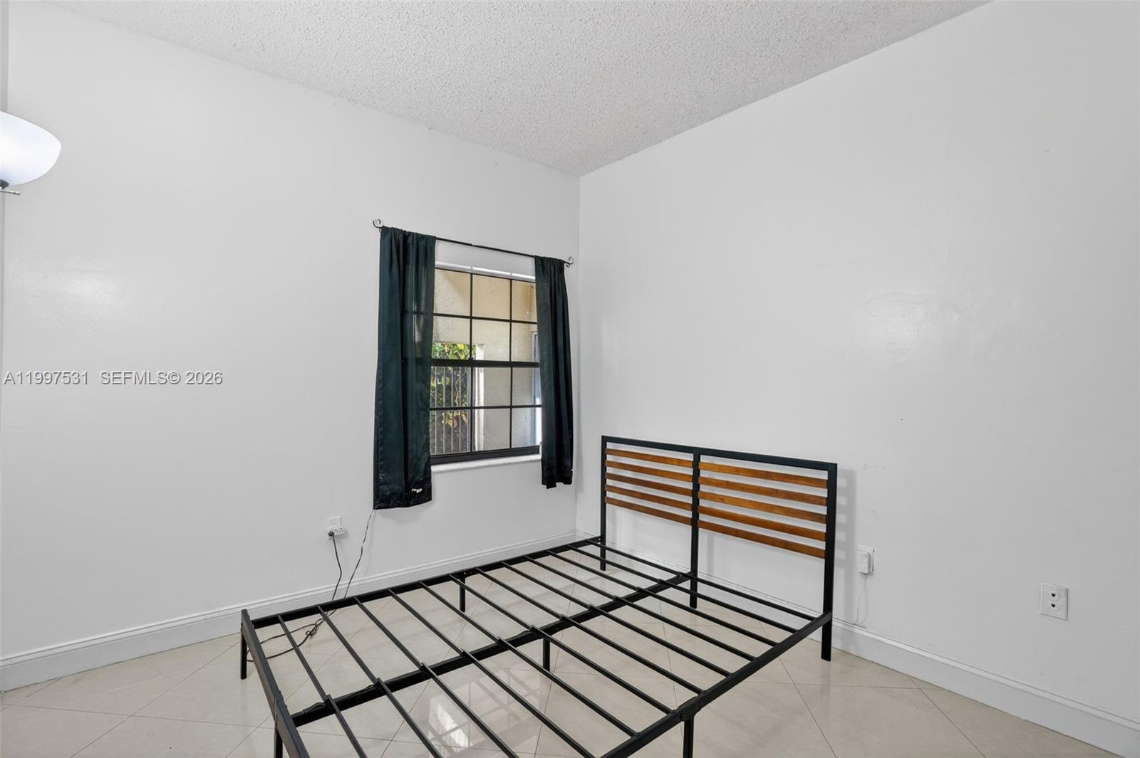 ELAN AT CALUSA CONDO IX - Residential Lease