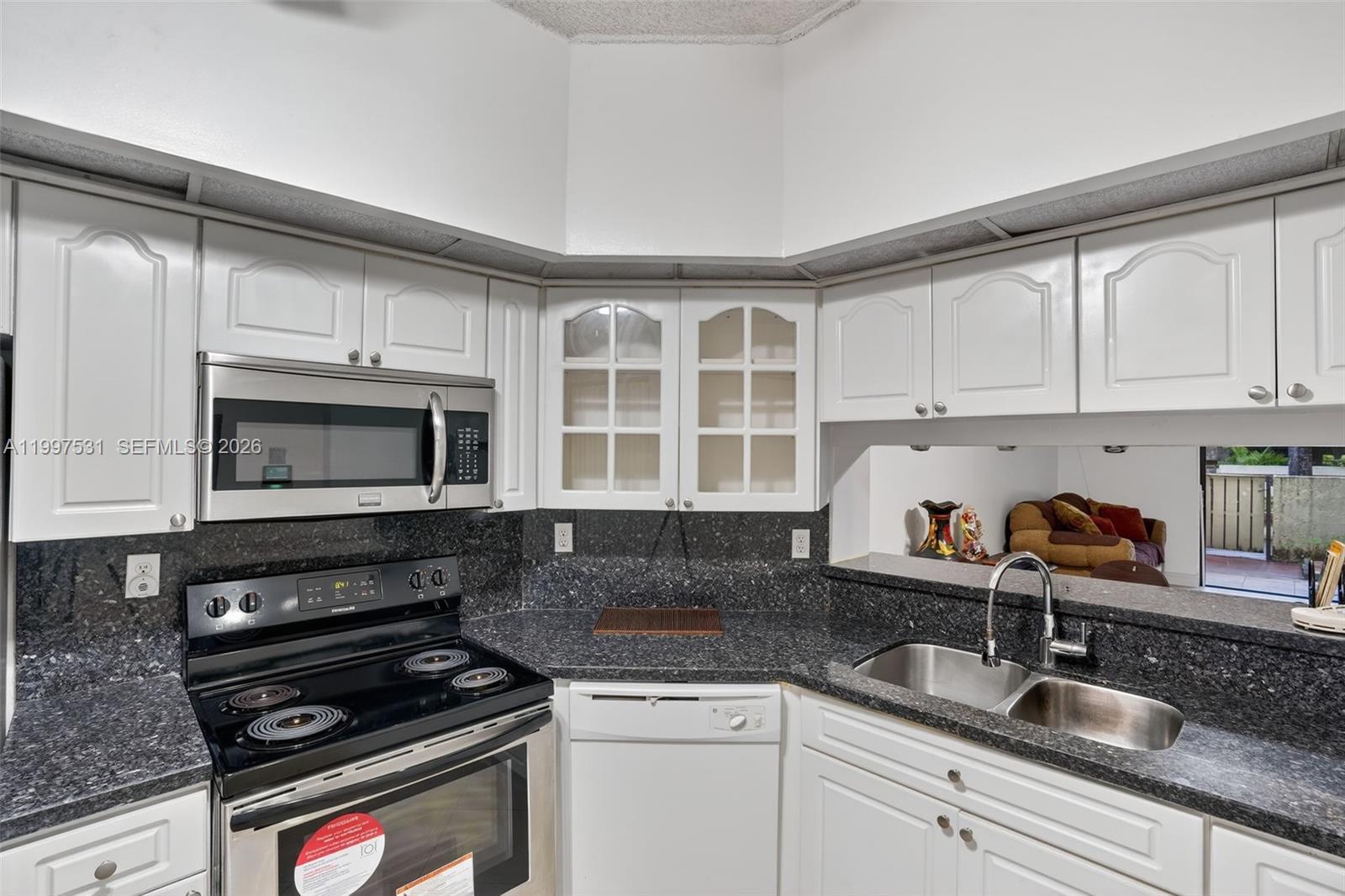 ELAN AT CALUSA CONDO IX - Residential Lease