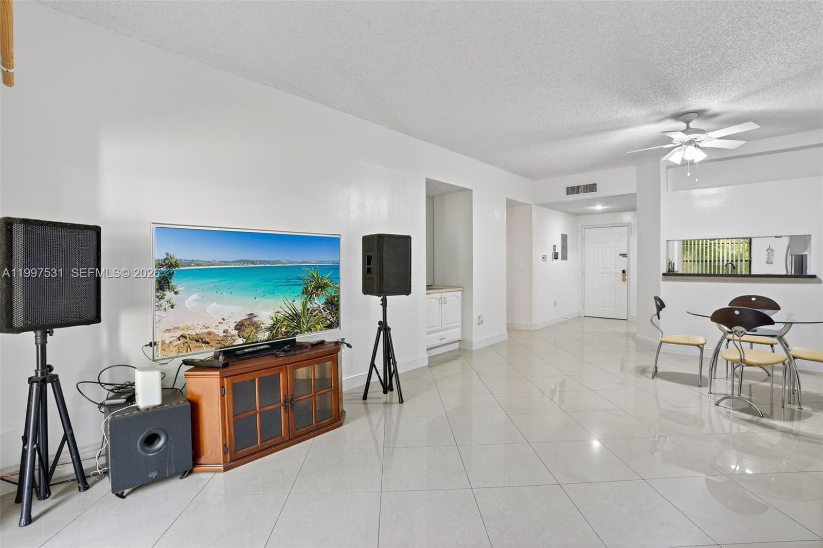 ELAN AT CALUSA CONDO IX - Residential Lease