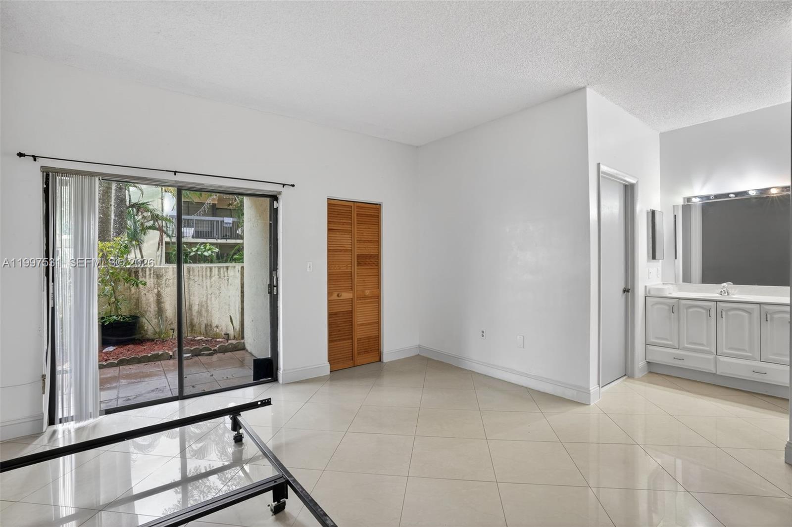 ELAN AT CALUSA CONDO IX - Residential Lease