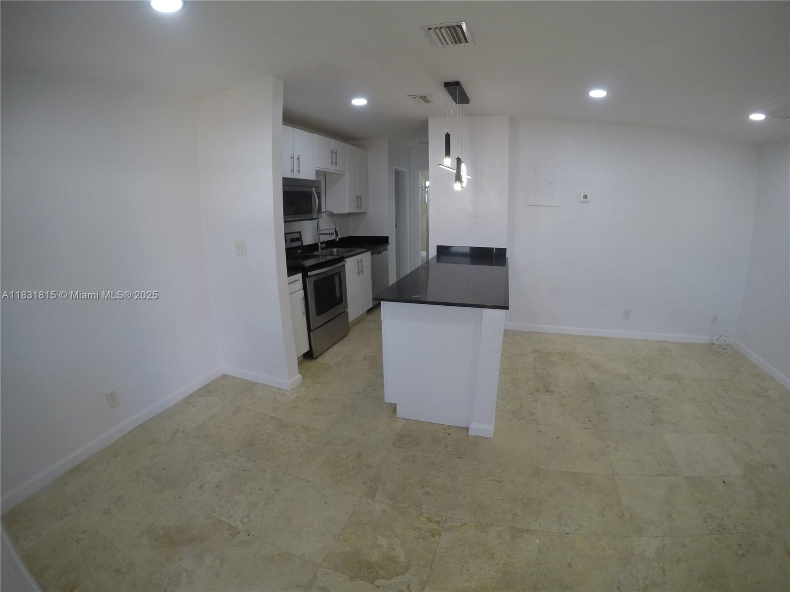 1204 NE 5th Ter 2