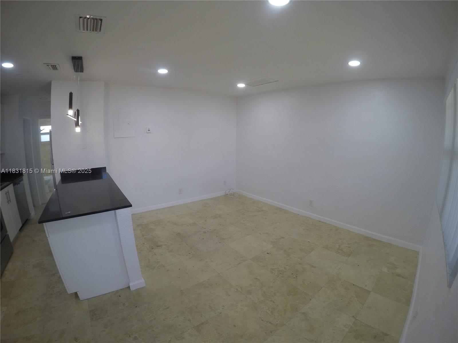 1204 NE 5th Ter 2