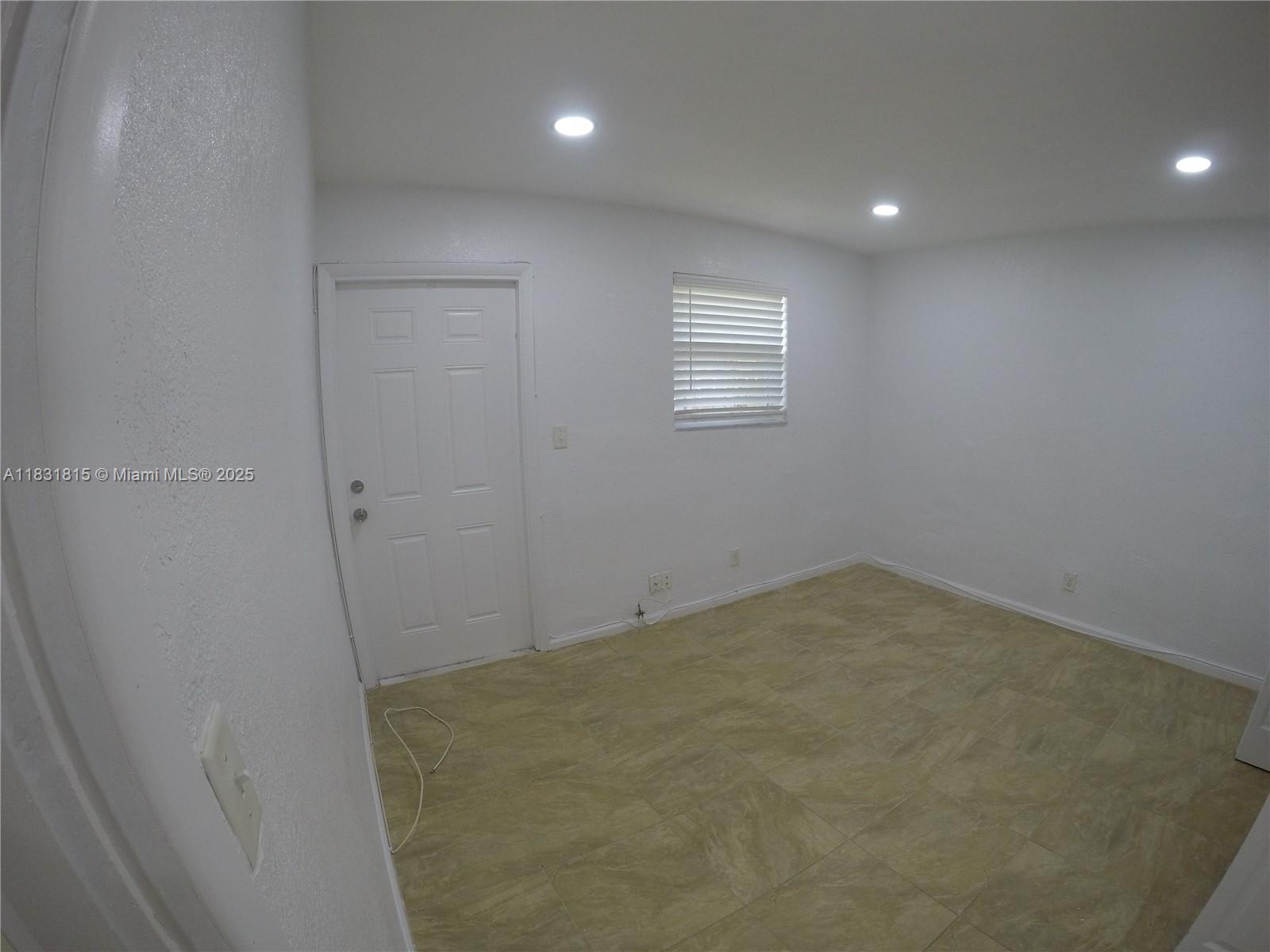 EAST SIDE VILLAS CONDO - Residential Lease