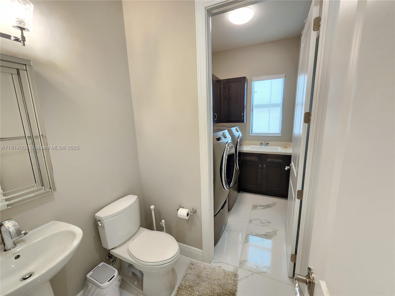 ARTISTRY - Residential Lease