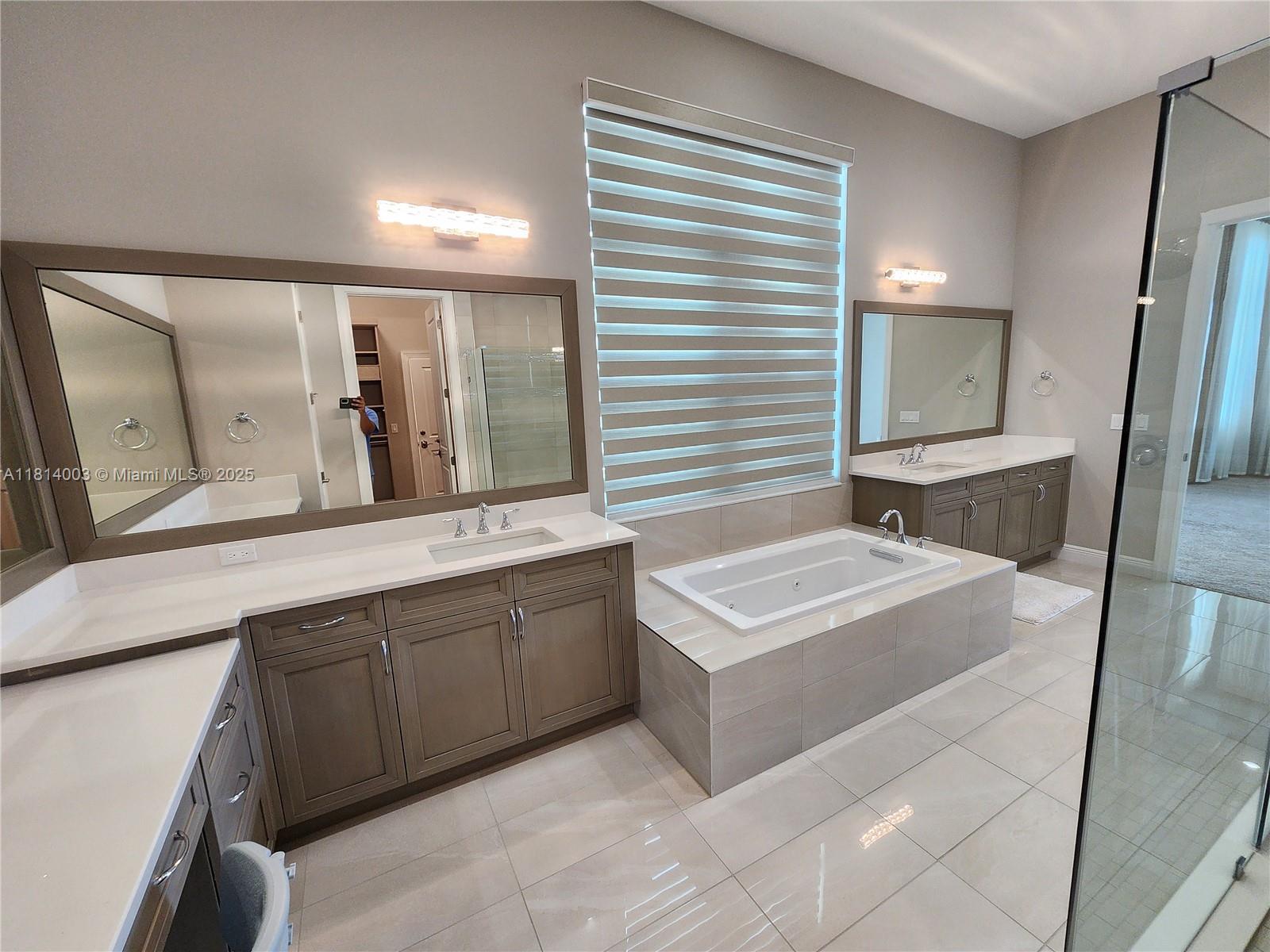 ARTISTRY - Residential Lease