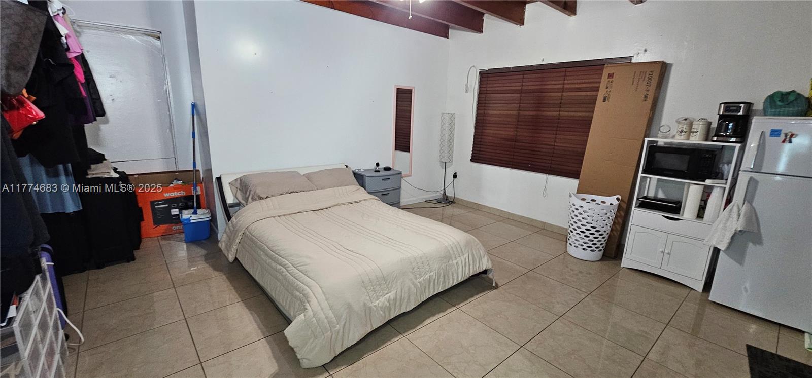 COUNTRY LAKE MANORS SEC 3 - Residential