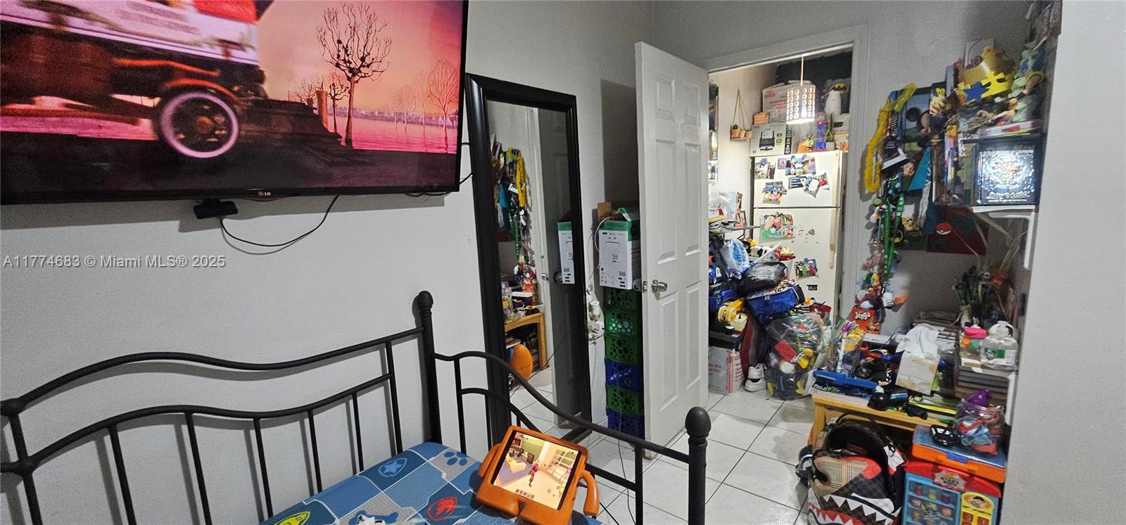 COUNTRY LAKE MANORS SEC 3 - Residential