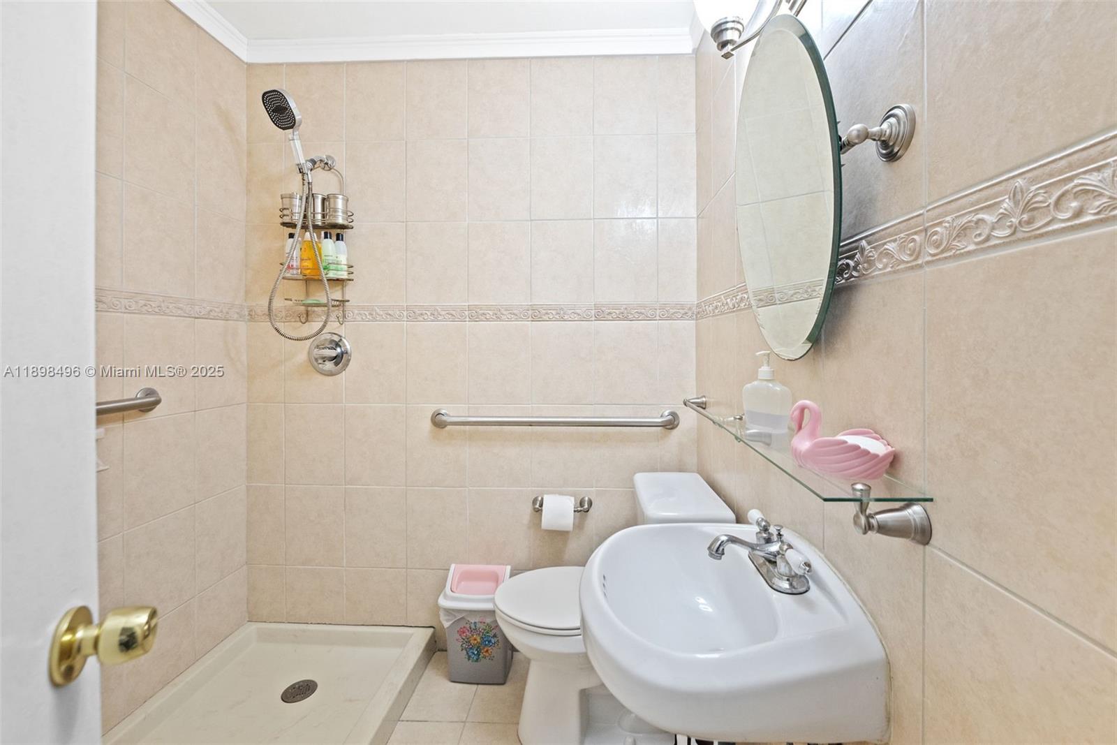 HIALEAH MANORS AMD PL - Residential