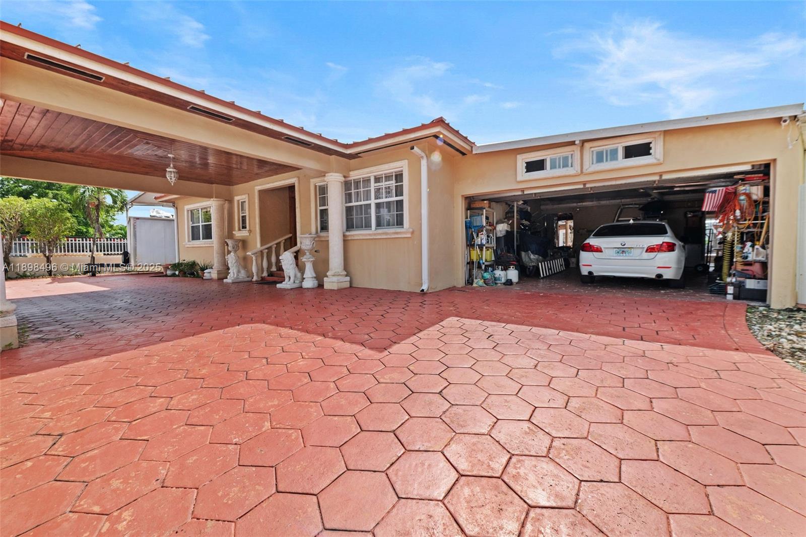 100 E 37th St, Hialeah, FL, 33013/$815,000 2 100 E 37th St