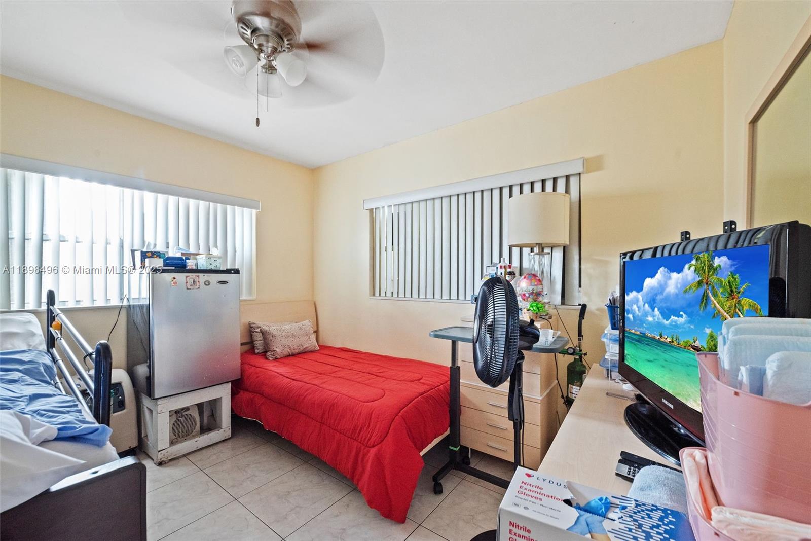 HIALEAH MANORS AMD PL - Residential