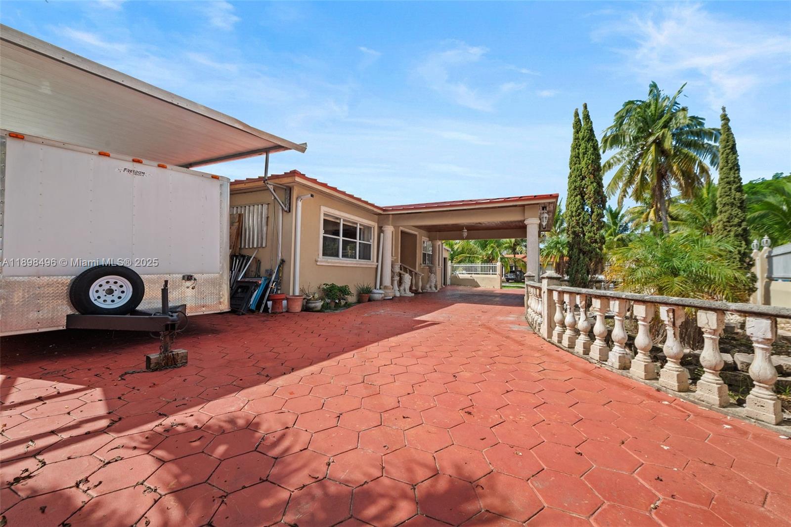 100 E 37th St, Hialeah, FL, 33013/$815,000 1 100 E 37th St