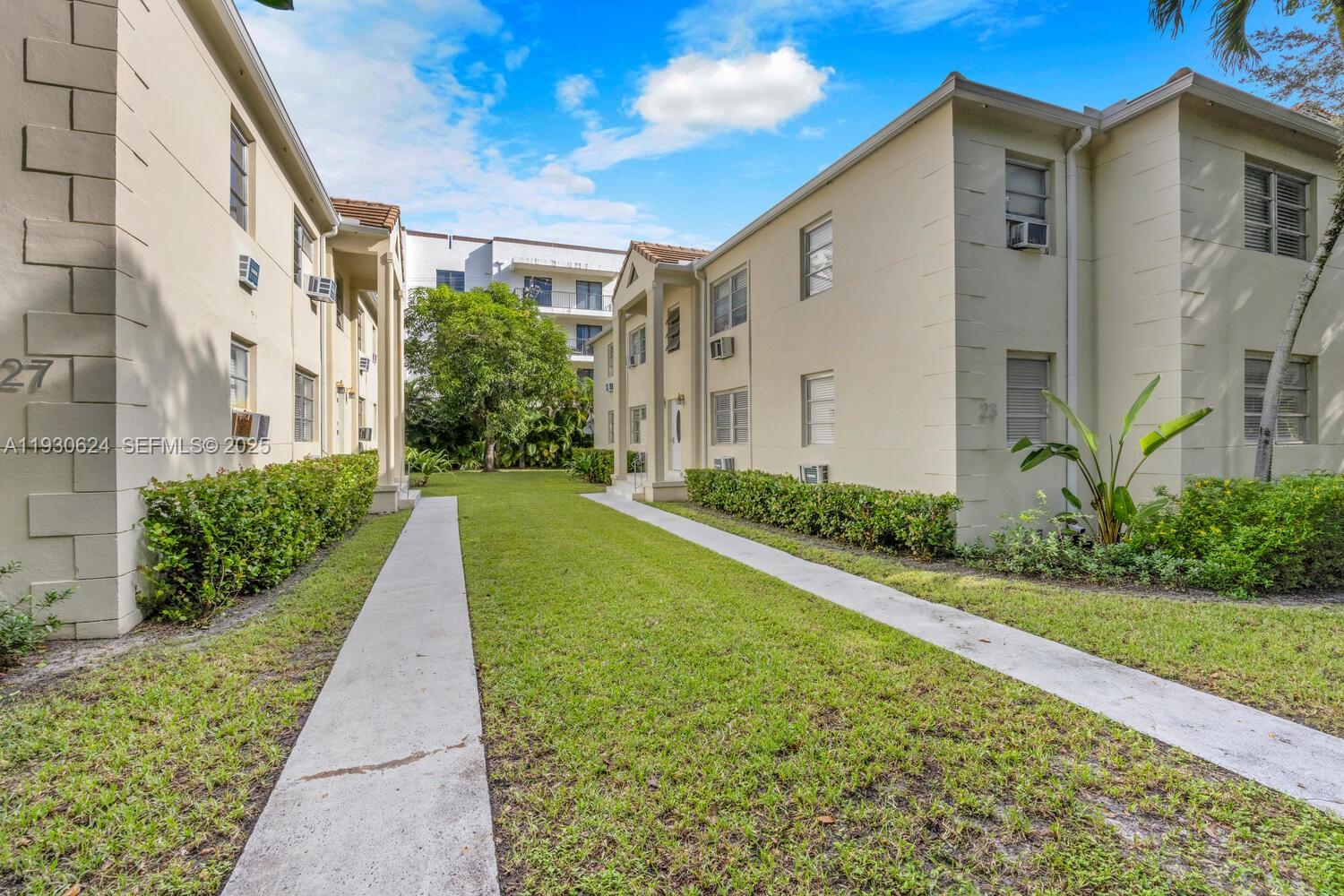 C GAB DOUGLAS SEC - Residential Lease