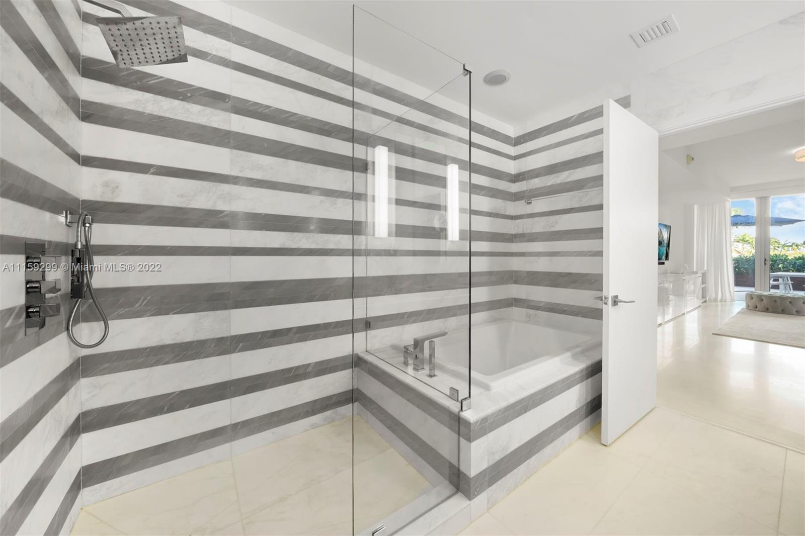 MAREA CONDO - Residential