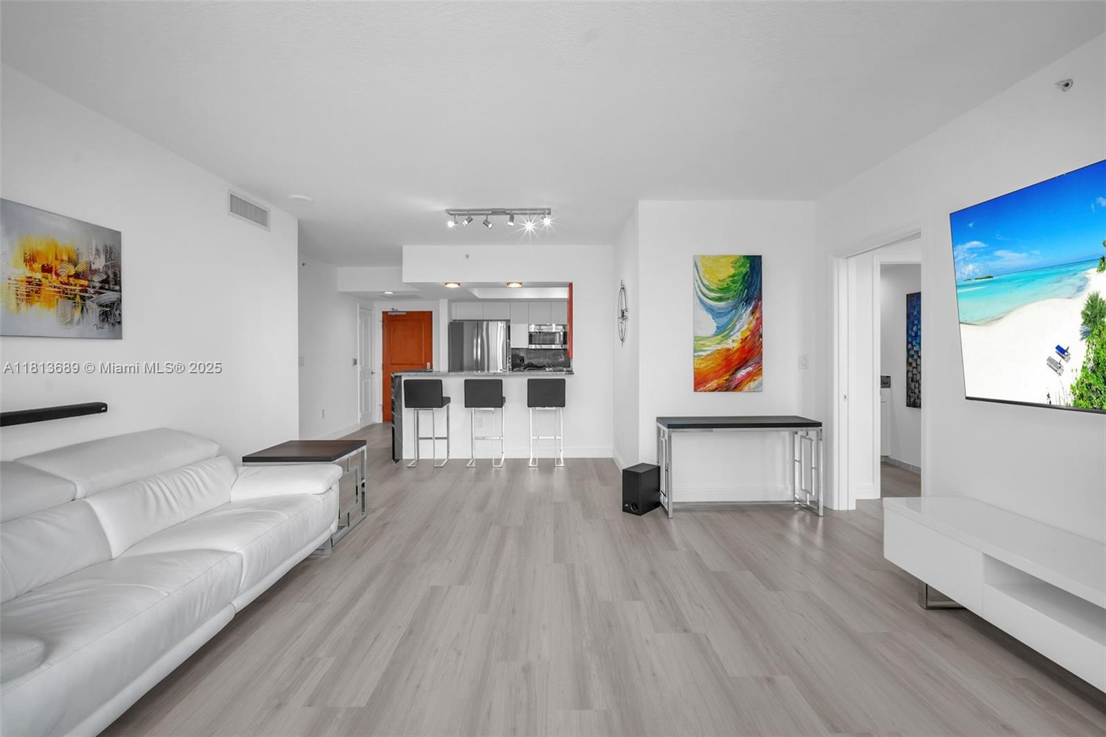 347 N New River Dr E 1205