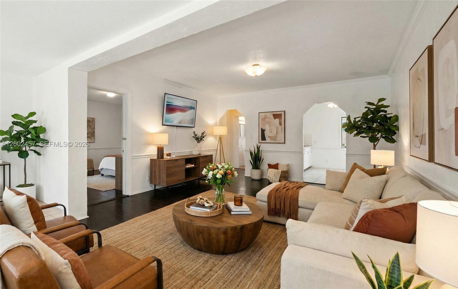 HOLLYWOOD LITTLE RANCHES - Residential