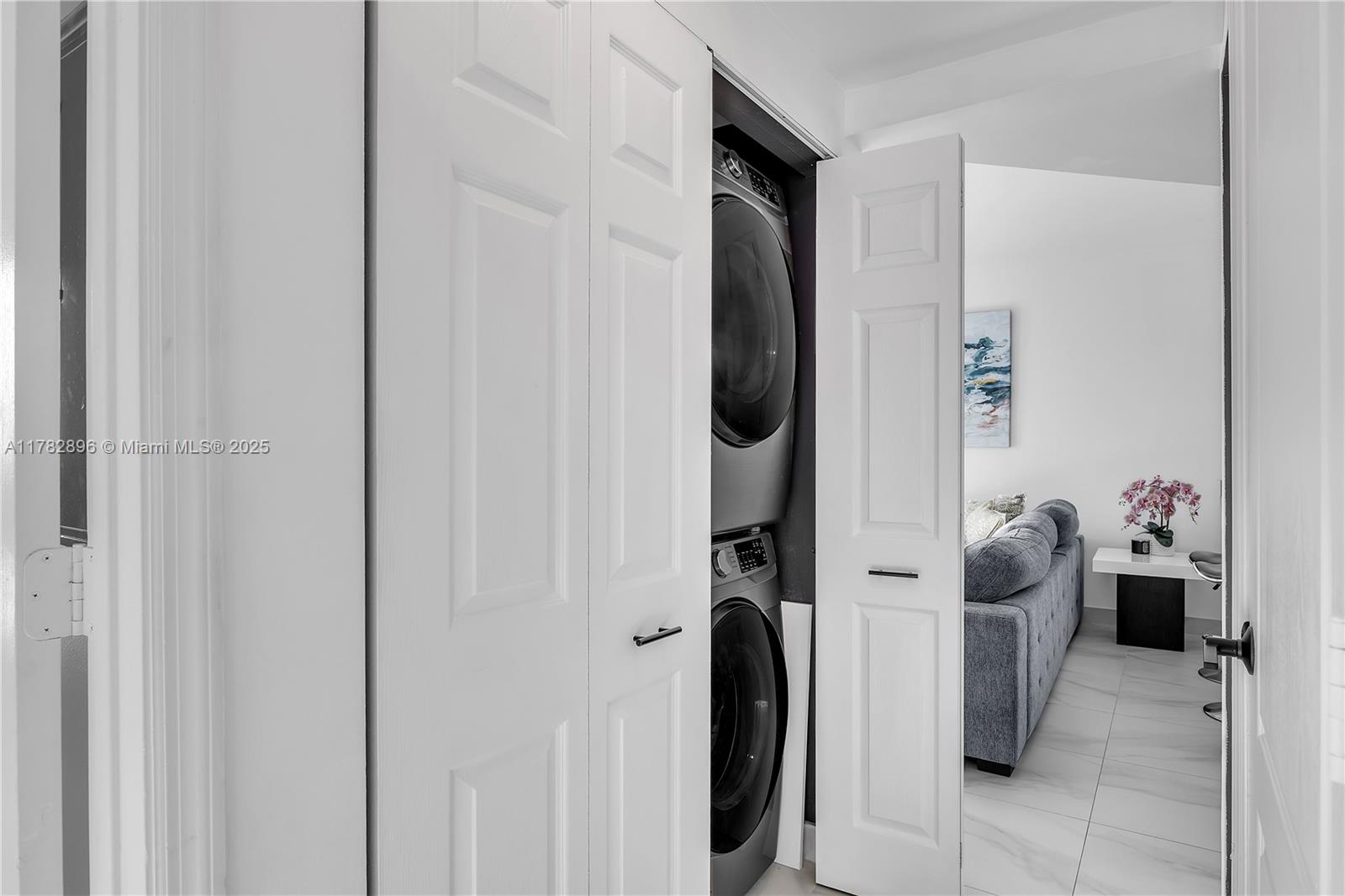 WAVERLY AT LAS OLAS CONDO - Residential