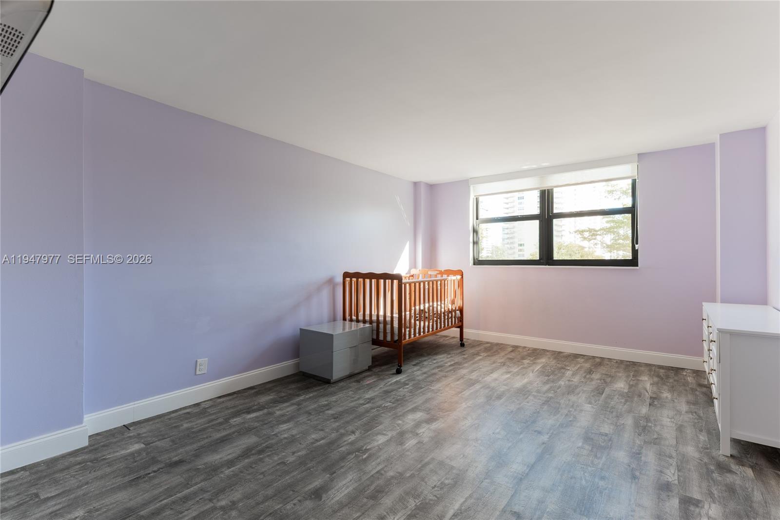 WINSTON TOWERS 700 CONDO - Residential Lease