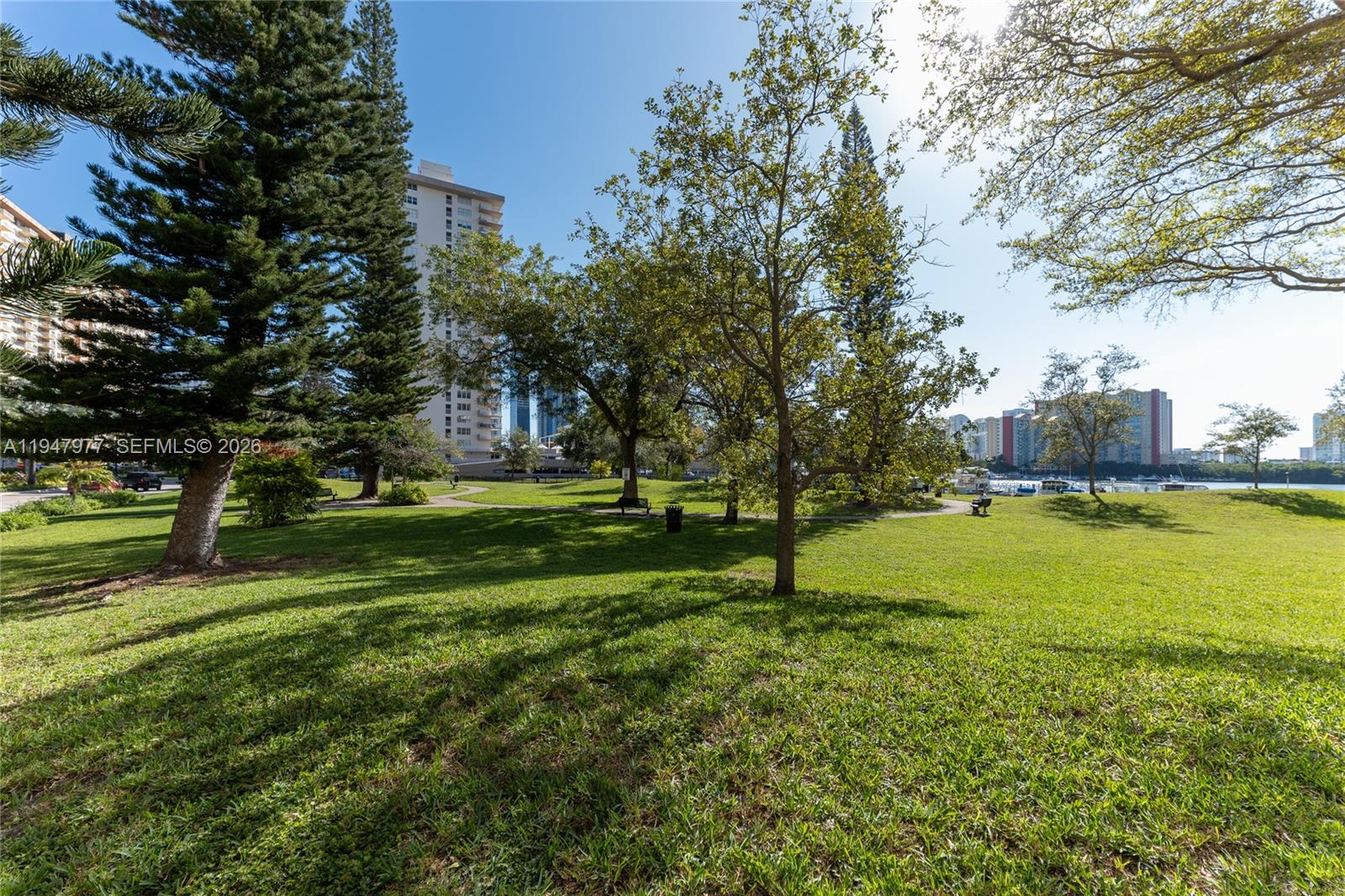 WINSTON TOWERS 700 CONDO - Residential Lease
