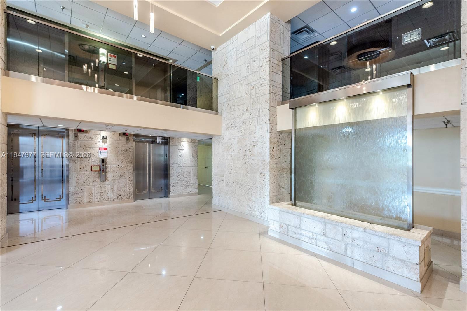 WINSTON TOWERS 700 CONDO - Residential Lease