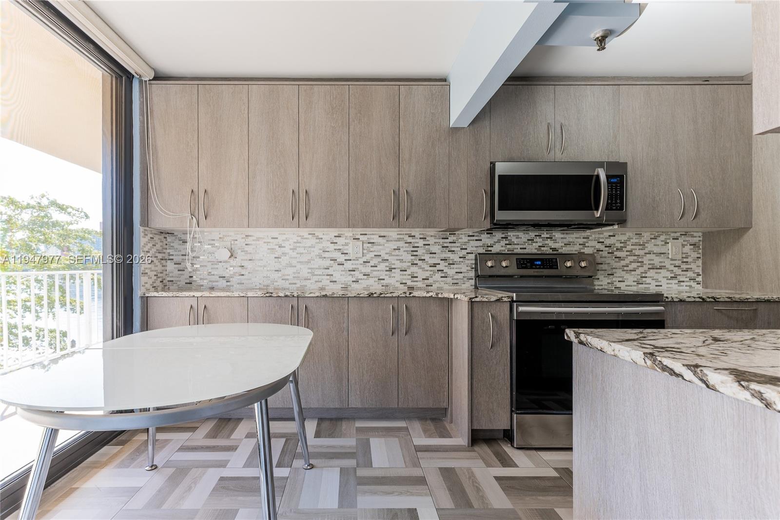 WINSTON TOWERS 700 CONDO - Residential Lease