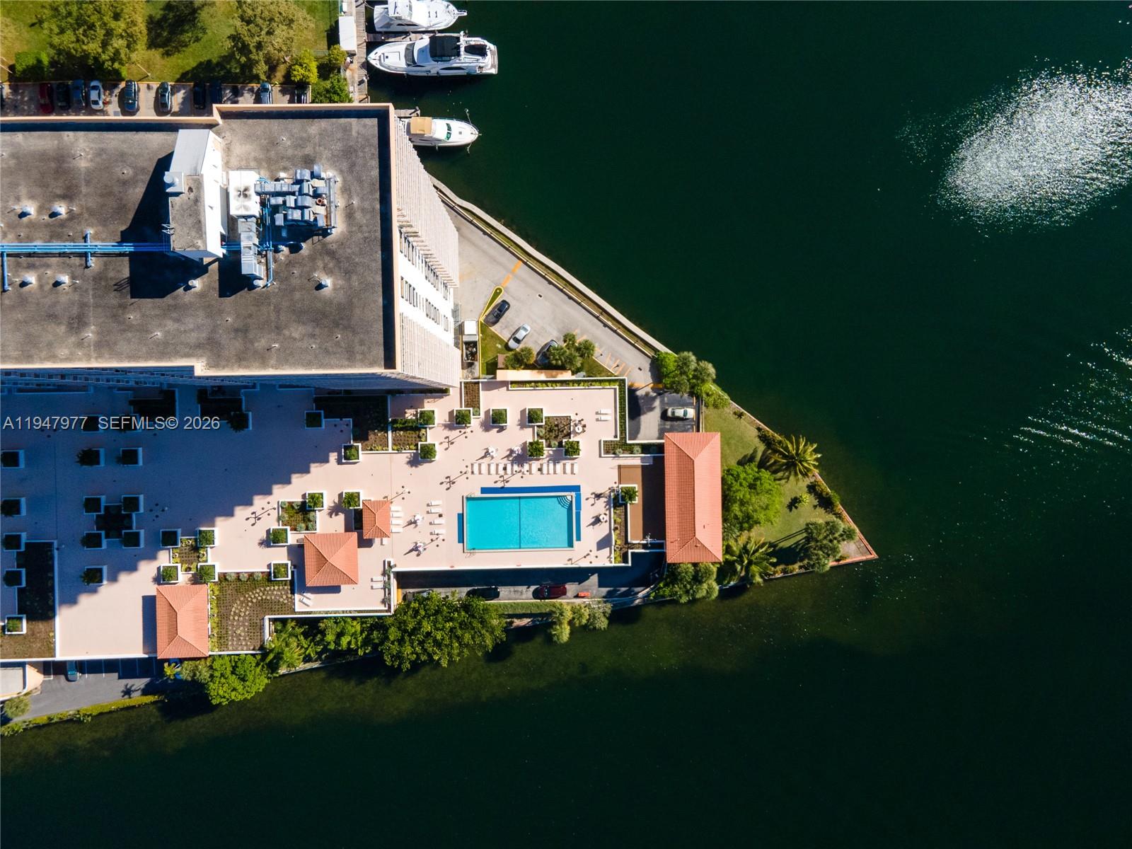 WINSTON TOWERS 700 CONDO - Residential Lease