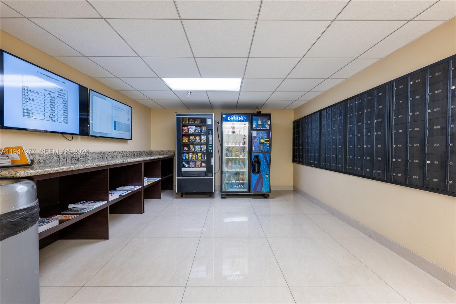 WINSTON TOWERS 700 CONDO - Residential Lease
