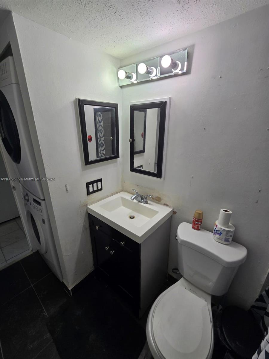 4168 Inverrary Dr 111