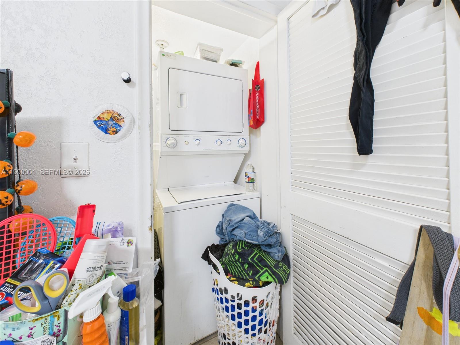 RIVERSIDE PARK ADD AMEN P - Residential Income