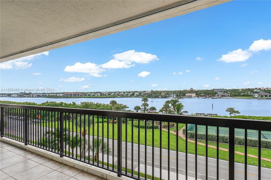 Experience luxury living in this newly remodeled 3-bedroom, 2.5-bathroom condo with over $450k in renovations and upgrades. Enjoy the largest floor plan available, featuring brand-new flooring, custom doors, and cabinetry. The spacious chef’s kitchen boasts an oversized island, quartz countertops, and high-end Bosch and Liebherr appliances. New impact windows, AC, mechanical systems, and electrical! The oversized primary suite features a spa like bathroom with separate soaking tub and shower, three closets and a walk-in. The building offers: 24-hour security, private pool and beach access, underground parking, fitness room, social and game rooms, tennis/pickleball courts, a Day Dock, and a gazebo w/ BBQ overlooking the Intracoastal.