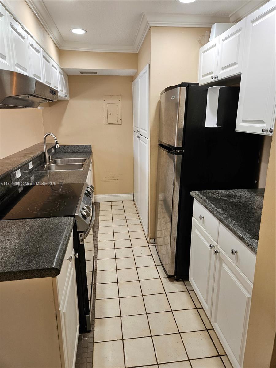 5320 NE 6th Ave D22