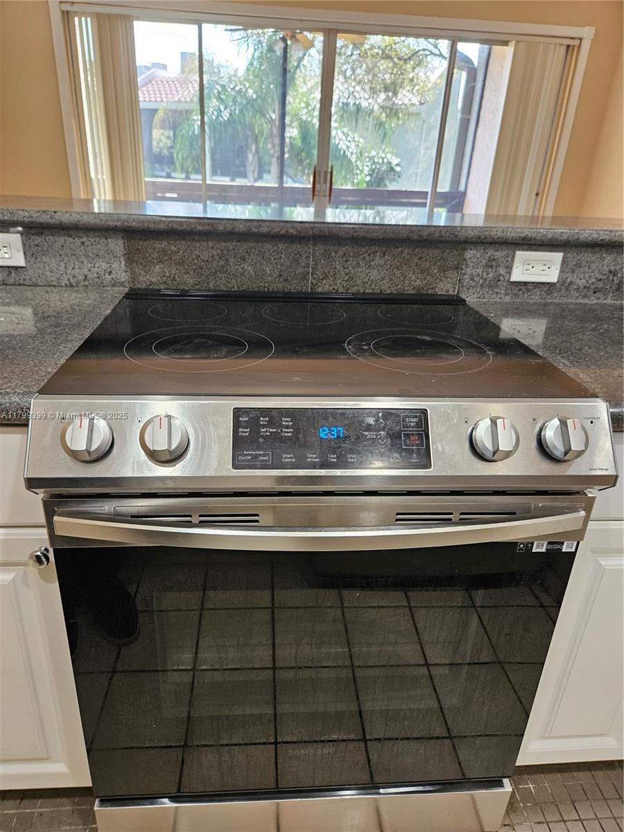 5320 NE 6th Ave D22