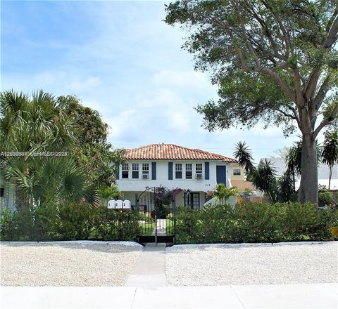 218 S M St Lake Worth FL 33460