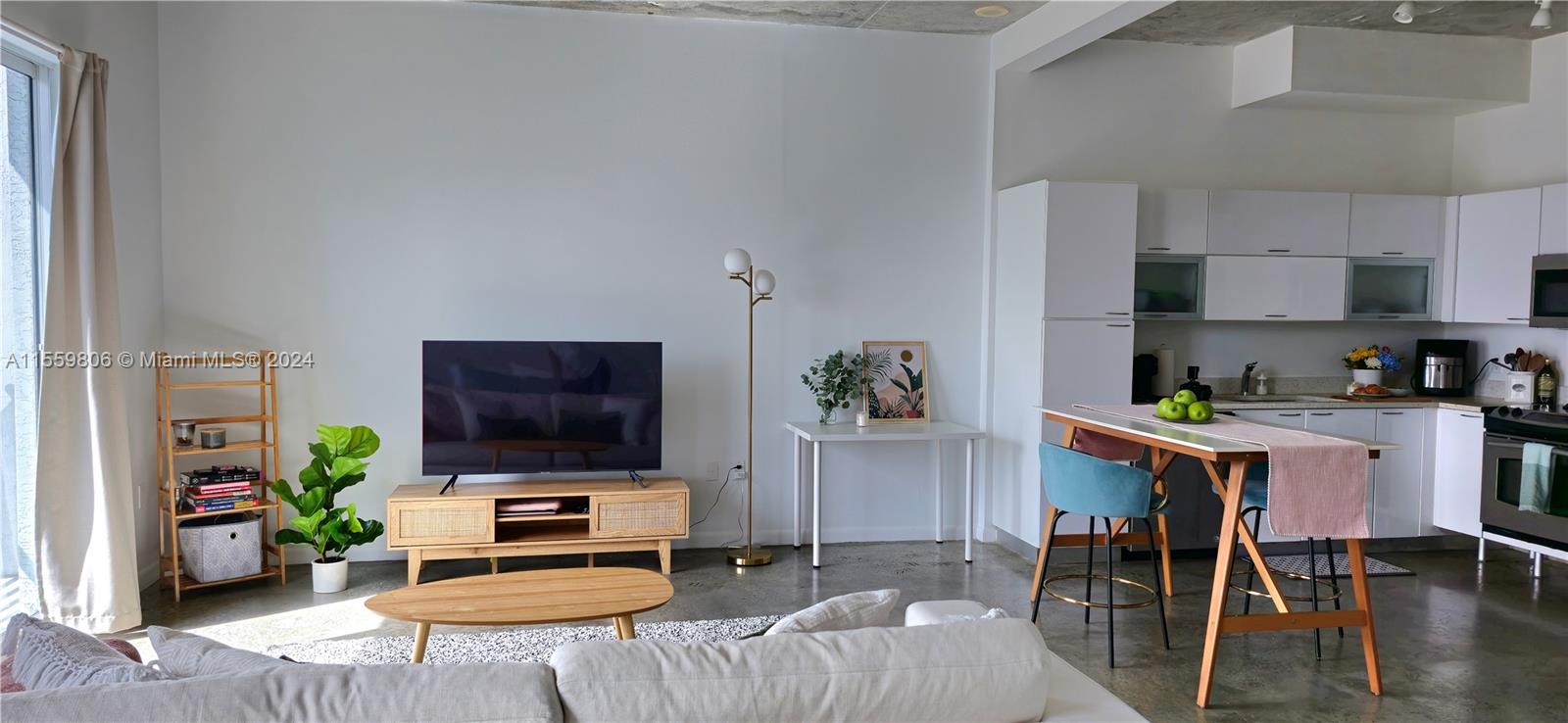 THE LOFT DOWNTOWN CONDO - Residential Lease