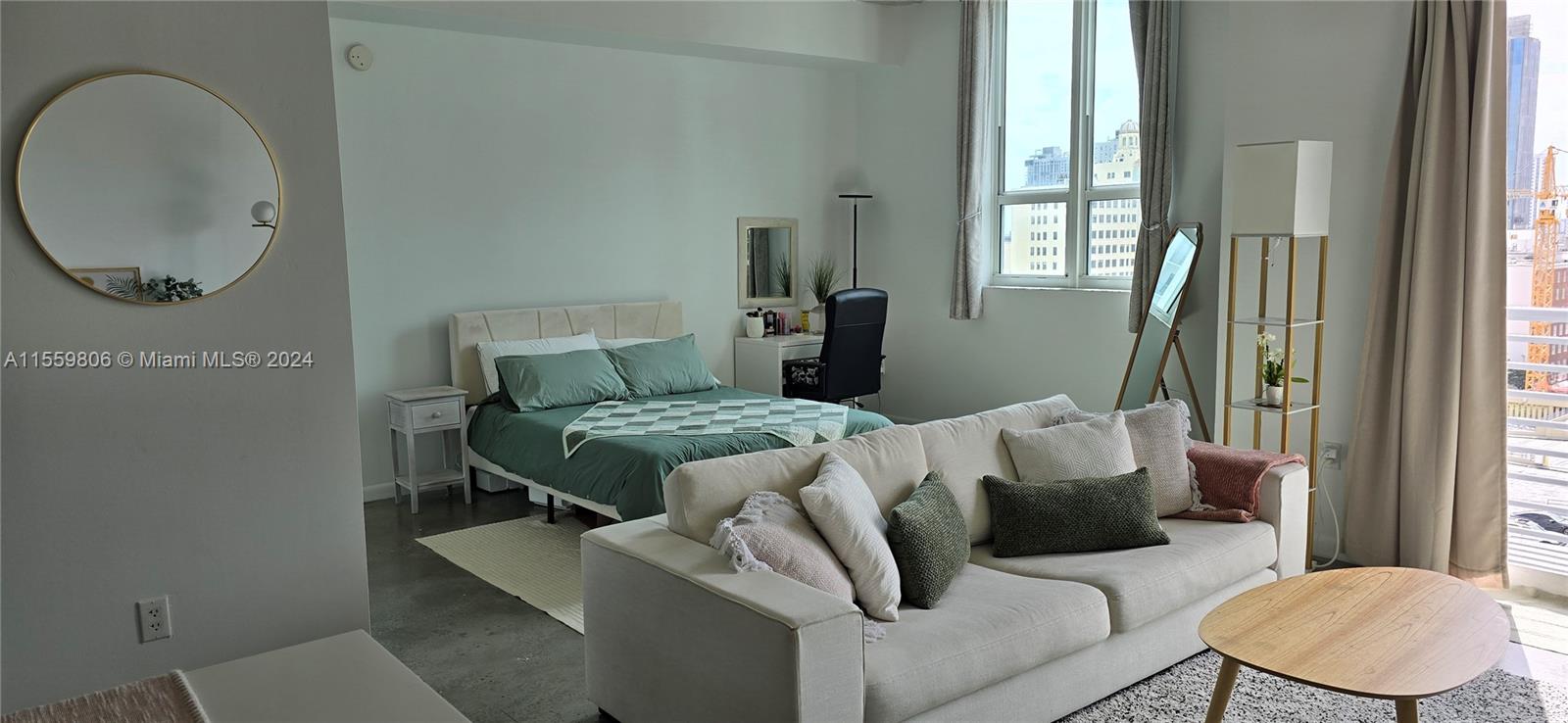 THE LOFT DOWNTOWN CONDO - Residential Lease