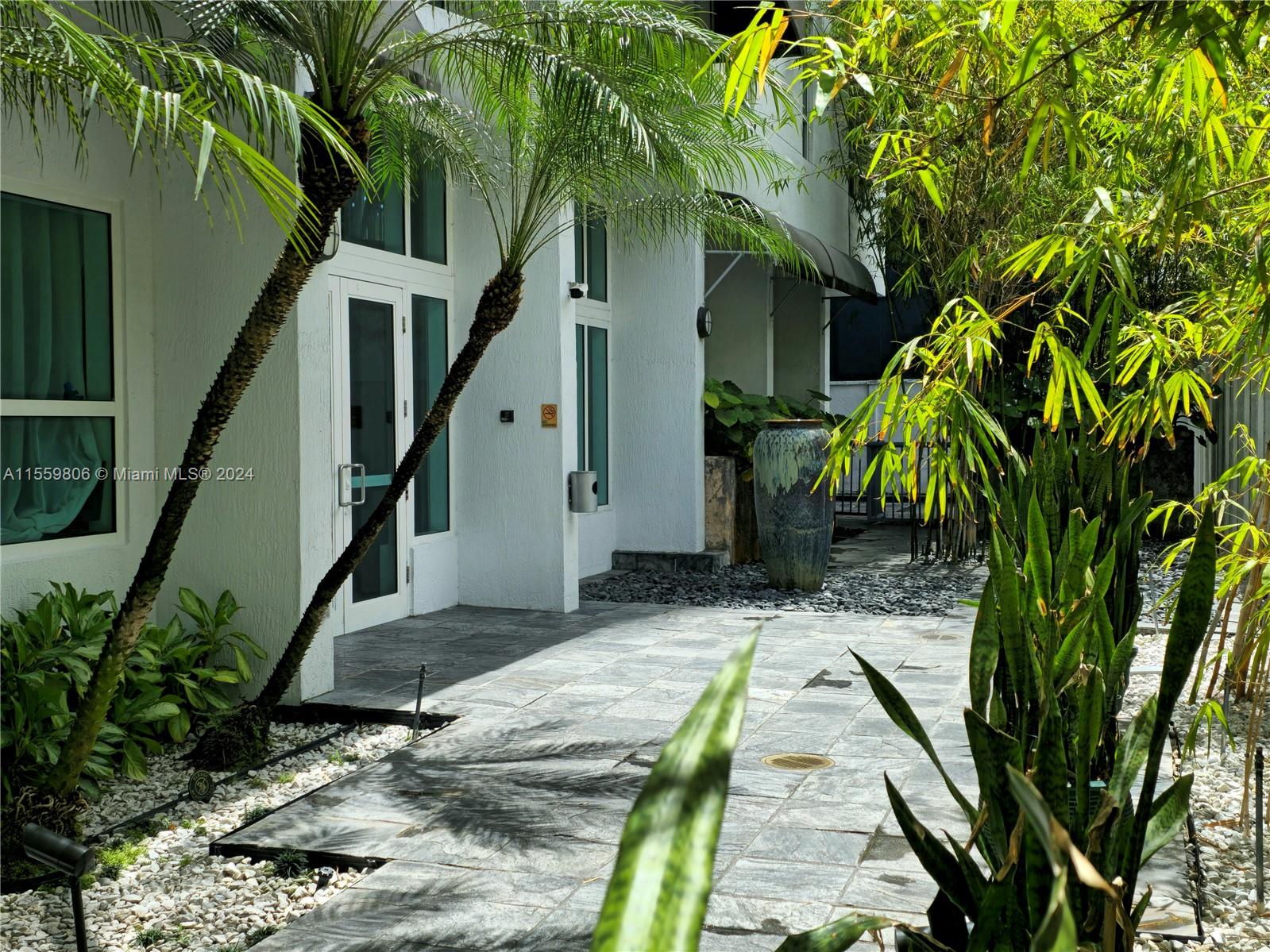 THE LOFT DOWNTOWN CONDO - Residential Lease