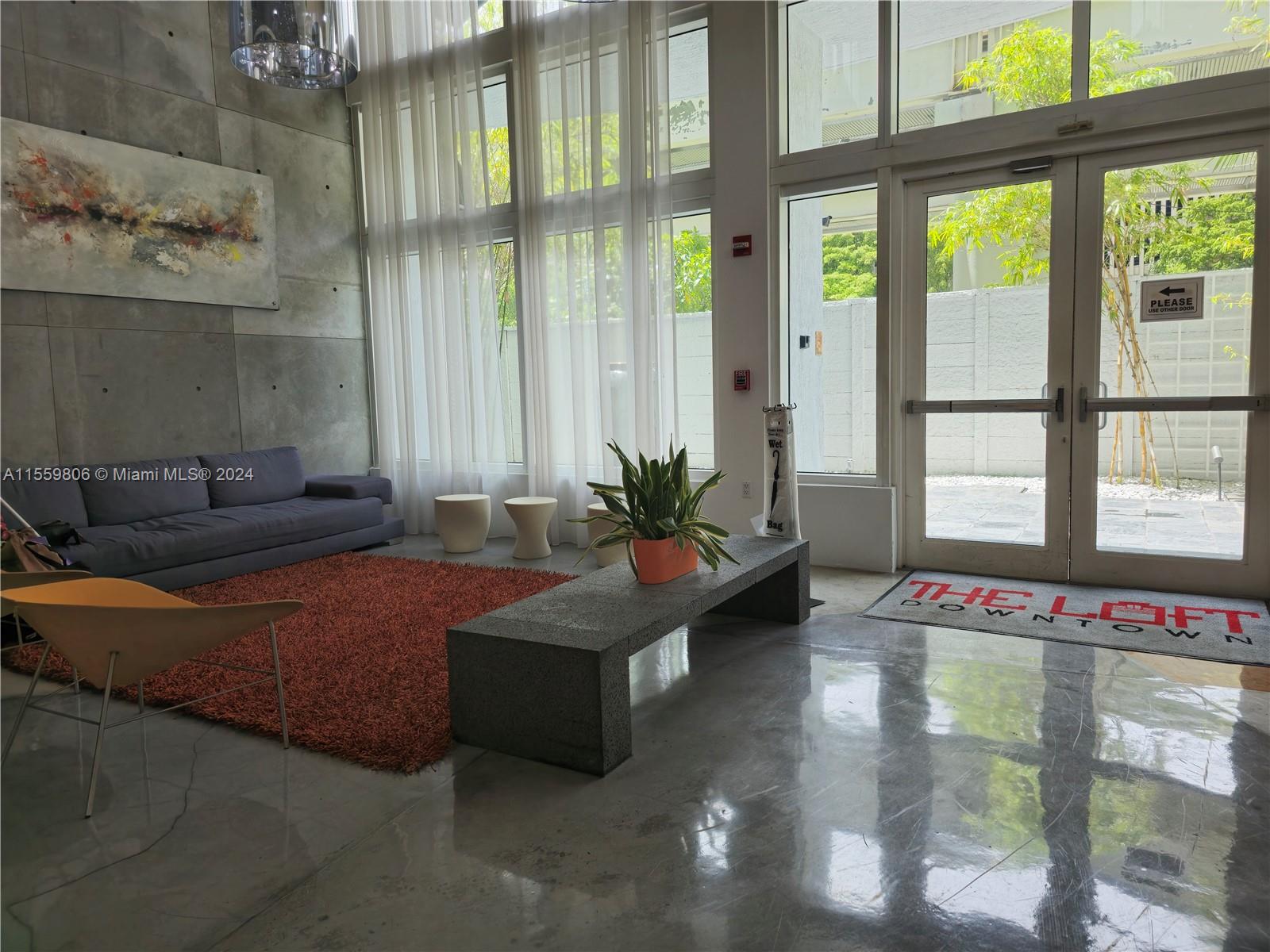 THE LOFT DOWNTOWN CONDO - Residential Lease