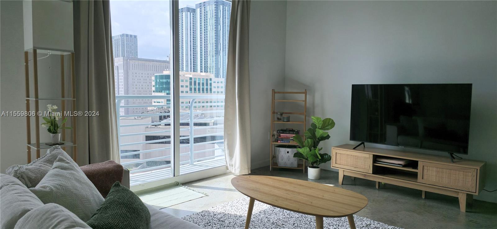THE LOFT DOWNTOWN CONDO - Residential Lease