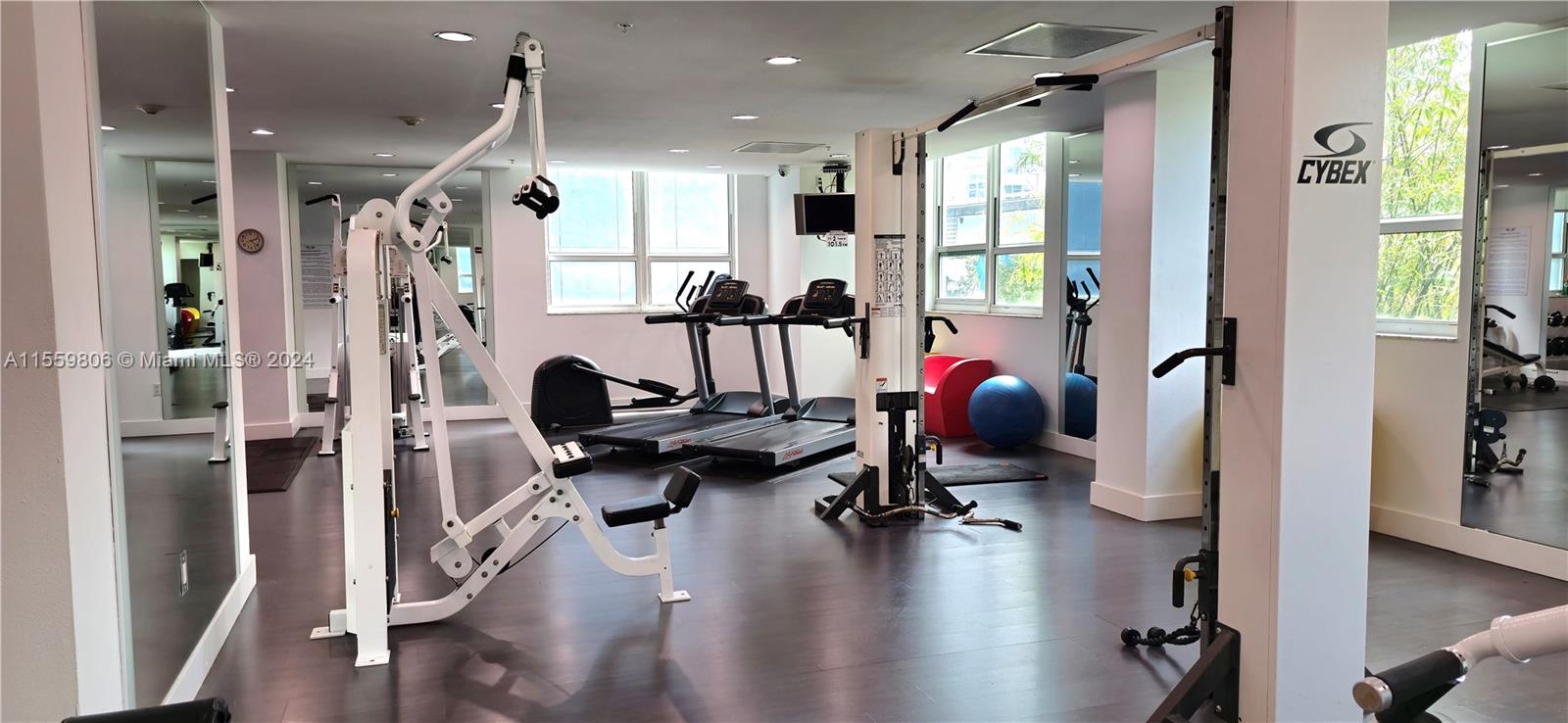 THE LOFT DOWNTOWN CONDO - Residential Lease