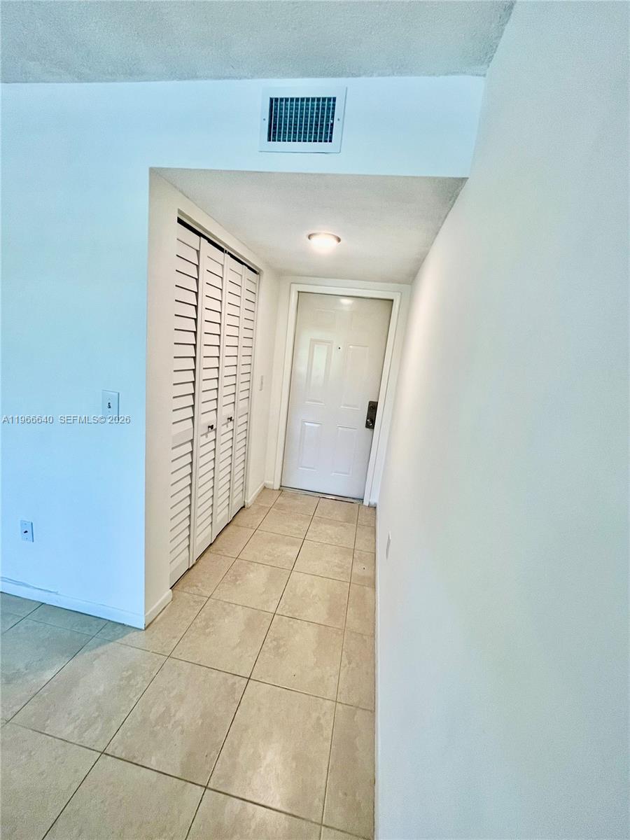 CASABLANCA ISLES CONDO - Residential Lease